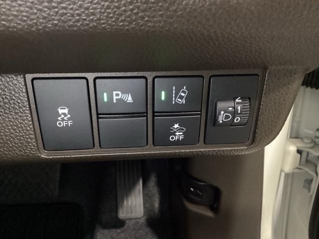 N-WGN G 試乗車 メモリーナビ ETC ブレーキサポート キーフリー 横滑り防止機能 ソナー サイドエアバック 盗難防止装置 ABS オートエアコン アイドリングストップ クルーズコントロール スマートキー(15枚目)