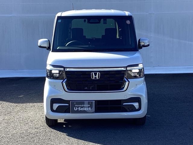 Ｎ－ＢＯＸカスタム ベースグレード　メモリーナビ　ドラレコ　ＥＴＣ　Ｗ電動ドア　ＵＳＢ接続　ＣＭＢＳ　Ｄレコ　禁煙　ベンチシート　オートエアコン　スマートキ　ＬＥＤ　盗難防止装置　クルコン　バックカメラ　フルセグＴＶ　パワーステアリング（7枚目）