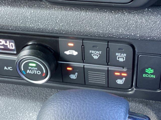 Ｎ－ＢＯＸカスタム ベースグレード　メモリーナビ　ドラレコ　ＥＴＣ　Ｗ電動ドア　ＵＳＢ接続　ＣＭＢＳ　Ｄレコ　禁煙　ベンチシート　オートエアコン　スマートキ　ＬＥＤ　盗難防止装置　クルコン　バックカメラ　フルセグＴＶ　パワーステアリング（16枚目）