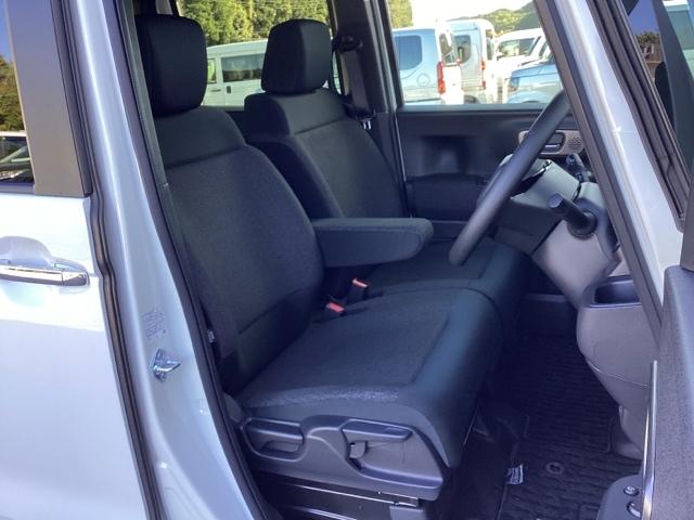 Ｎ－ＢＯＸカスタム ベースグレード　メモリーナビ　ドラレコ　ＥＴＣ　Ｗ電動ドア　ＵＳＢ接続　ＣＭＢＳ　Ｄレコ　禁煙　ベンチシート　オートエアコン　スマートキ　ＬＥＤ　盗難防止装置　クルコン　バックカメラ　フルセグＴＶ　パワーステアリング（18枚目）