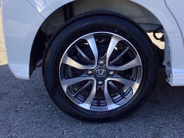 Ｎ－ＢＯＸカスタム ベースグレード　メモリーナビ　ドラレコ　ＥＴＣ　Ｗ電動ドア　ＵＳＢ接続　ＣＭＢＳ　Ｄレコ　禁煙　ベンチシート　オートエアコン　スマートキ　ＬＥＤ　盗難防止装置　クルコン　バックカメラ　フルセグＴＶ　パワーステアリング（22枚目）