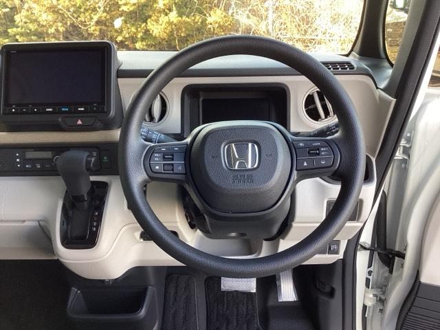 N-BOX ベースグレード 純正ナビ フルセグ リアカメラ 衝突軽減システム スマートキ- カーテンエアバック イモビライザー ECOモード 横滑り防止 オートクルーズ LEDヘッドライト キーフリー 地デジ パワーステアリング(18枚目)