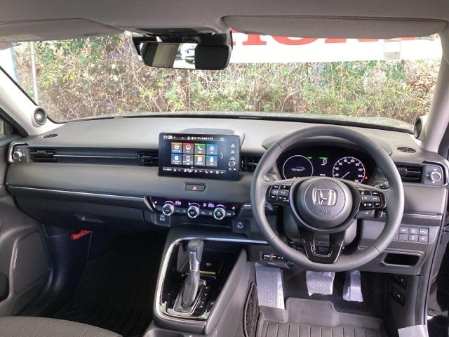 ヴェゼル ｅ：ＨＥＶＺ　純正メモリーナビ　ドラレコ　全周囲カメラ　地上デジタル　ＵＳＢ入力　ハンズフリーテールゲート　シートＨ　サイドエアＢ　サイドカメラ　パークセンサー　リヤカメラ　点検記録簿　ＬＥＤヘットライト　ＥＳＣ（2枚目）