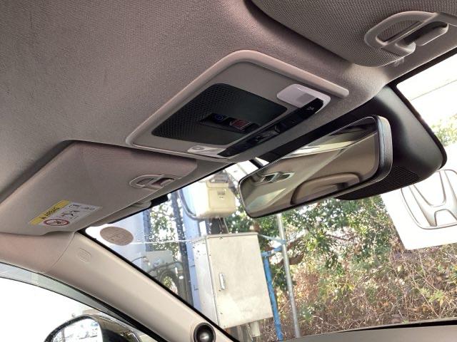 ヴェゼル ｅ：ＨＥＶＺ　純正メモリーナビ　ドラレコ　全周囲カメラ　地上デジタル　ＵＳＢ入力　ハンズフリーテールゲート　シートＨ　サイドエアＢ　サイドカメラ　パークセンサー　リヤカメラ　点検記録簿　ＬＥＤヘットライト　ＥＳＣ（10枚目）