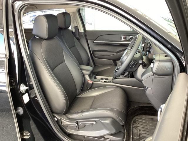 ヴェゼル ｅ：ＨＥＶＺ　純正メモリーナビ　ドラレコ　全周囲カメラ　地上デジタル　ＵＳＢ入力　ハンズフリーテールゲート　シートＨ　サイドエアＢ　サイドカメラ　パークセンサー　リヤカメラ　点検記録簿　ＬＥＤヘットライト　ＥＳＣ（16枚目）