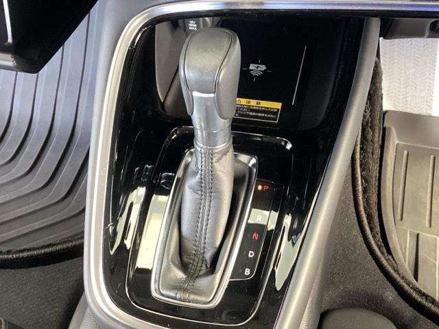 ヴェゼル ｅ：ＨＥＶＺ　純正メモリーナビ　ドラレコ　全周囲カメラ　地上デジタル　ＵＳＢ入力　ハンズフリーテールゲート　シートＨ　サイドエアＢ　サイドカメラ　パークセンサー　リヤカメラ　点検記録簿　ＬＥＤヘットライト　ＥＳＣ（38枚目）