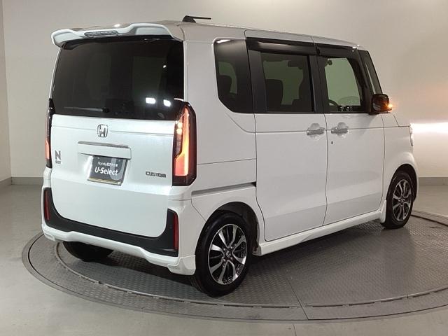 Ｎ－ＢＯＸカスタム ベースグレード　純正ナビ　フルセグ　リアカメラ　ベンチシ－ト　アクティブクルーズ　前席シートヒーター　イモビライザー　ＵＳＢ　運転席エアバッグ　スマートキー＆プッシュスタート　ＬＥＤヘッド　Ｂモニター　フリーキー（8枚目）