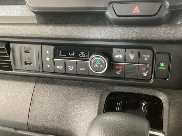 Ｎ－ＢＯＸカスタム ベースグレード　純正ナビ　フルセグ　リアカメラ　ベンチシ－ト　アクティブクルーズ　前席シートヒーター　イモビライザー　ＵＳＢ　運転席エアバッグ　スマートキー＆プッシュスタート　ＬＥＤヘッド　Ｂモニター　フリーキー（13枚目）