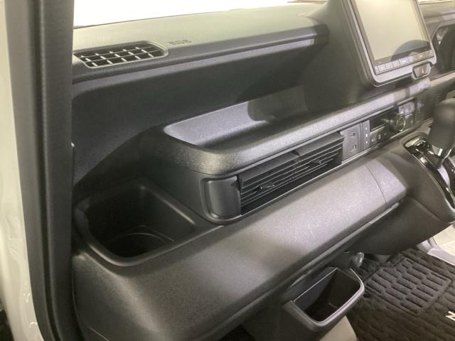 Ｎ－ＢＯＸカスタム ベースグレード　純正ナビ　フルセグ　リアカメラ　ベンチシ－ト　アクティブクルーズ　前席シートヒーター　イモビライザー　ＵＳＢ　運転席エアバッグ　スマートキー＆プッシュスタート　ＬＥＤヘッド　Ｂモニター　フリーキー（41枚目）