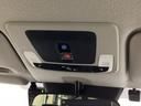 【SOSボタン】体調が悪くなったときや、事故に遭遇したとき、あおり運転にあっている時など、緊急時にボタンを押すと緊急サポートセンターにつながり、オペレーターが警察・救急への取次ぎを行います。