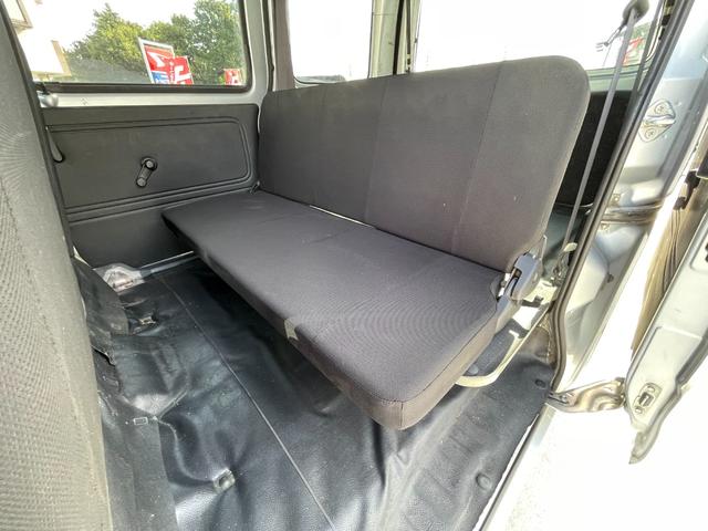 ハイゼットカーゴ DX SAIII ワンオーナー 純正オーディオ キーレス バックカメラ パワーウインドウ リア送風 アイドリングストップ オーバーヘッドコンソール 追突軽減装置 点検記録簿 純正ゴムマット バイザー プライバシーガラス(13枚目)