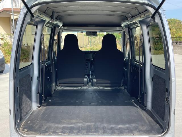 ハイゼットカーゴ DX SAIII ワンオーナー 純正オーディオ キーレス バックカメラ パワーウインドウ リア送風 アイドリングストップ オーバーヘッドコンソール 追突軽減装置 点検記録簿 純正ゴムマット バイザー プライバシーガラス(15枚目)