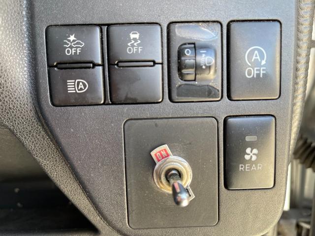 ハイゼットカーゴ ワンオーナー純正オーディオ 記録簿 バックモニター パワーウインドウ キーレス アイドリングストップ 点検記録簿 プライバシーガラス 純正オーディオ 純正ゴムマット オーバーヘッドコンソール(19枚目)