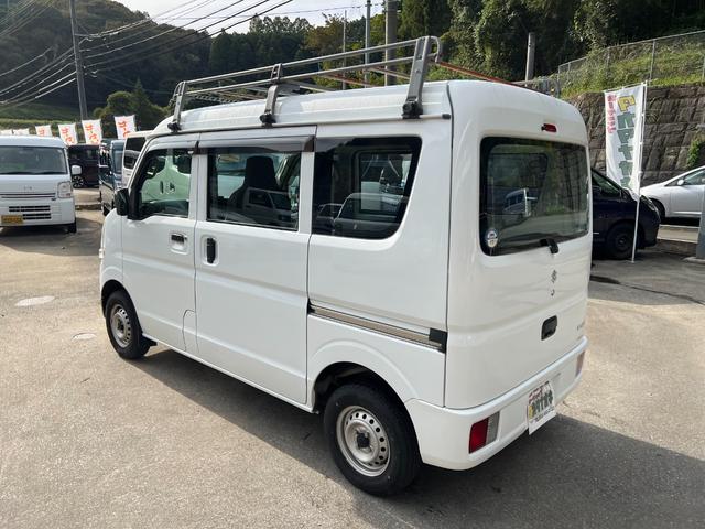 エブリイ ＰＡ　ワンオーナー　ルーフキャリア　記録簿　純正オーディオ　純正ゴムマット　バイザー　フルフラット　ヘッドライトレベライザー　集中ドアロック　取扱説明書　点検記録簿　スペアキー（6枚目）