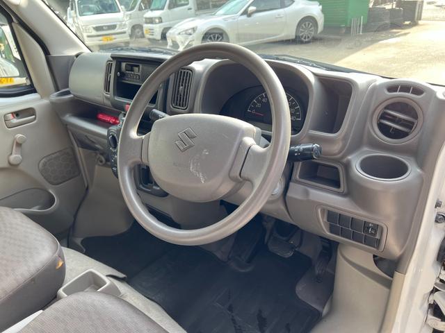 エブリイ ＰＡ　ワンオーナー　ルーフキャリア　記録簿　純正オーディオ　純正ゴムマット　バイザー　フルフラット　ヘッドライトレベライザー　集中ドアロック　取扱説明書　点検記録簿　スペアキー（8枚目）