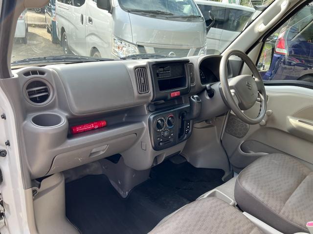 エブリイ ＰＡ　ワンオーナー　ルーフキャリア　記録簿　純正オーディオ　純正ゴムマット　バイザー　フルフラット　ヘッドライトレベライザー　集中ドアロック　取扱説明書　点検記録簿　スペアキー（9枚目）