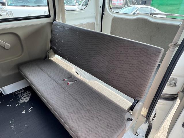 エブリイ ＰＡ　ワンオーナー　ルーフキャリア　記録簿　純正オーディオ　純正ゴムマット　バイザー　フルフラット　ヘッドライトレベライザー　集中ドアロック　取扱説明書　点検記録簿　スペアキー（13枚目）