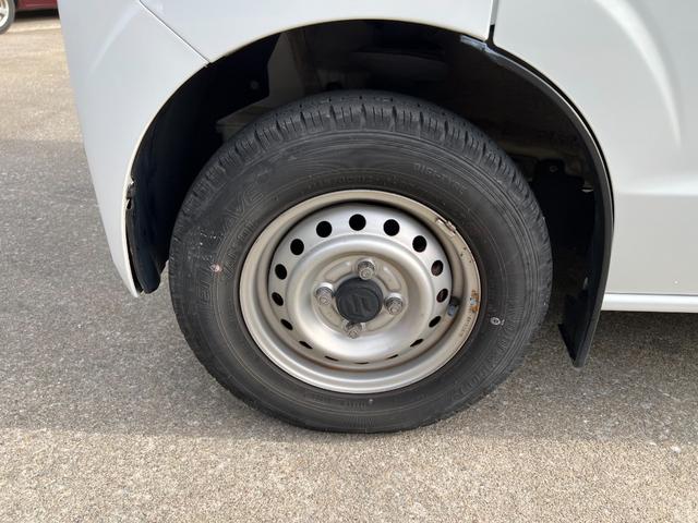 エブリイ ＰＡ　ワンオーナー　ルーフキャリア　記録簿　純正オーディオ　純正ゴムマット　バイザー　フルフラット　ヘッドライトレベライザー　集中ドアロック　取扱説明書　点検記録簿　スペアキー（26枚目）