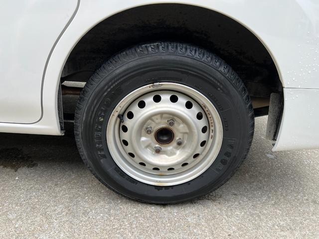 MITSUBISHI DELICA VAN DX