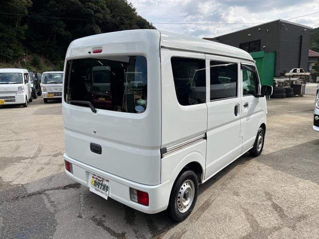 スクラム ＰＣスペシャル　純正オーディオ　バックカメラ　ＣＤ再生　ＡＵＸ　パワーウィンドウ　電格ミラー　オーバーヘッドコンソール　純正ゴムマット　バイザー　プライバシーガラス　取説　点検記録簿　ハイルーフ（4枚目）