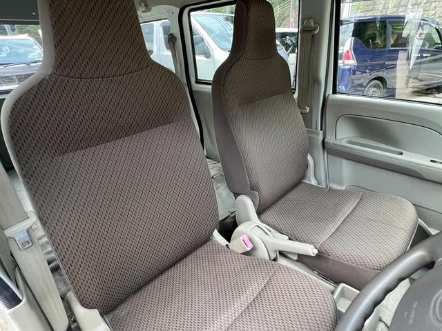 スクラム ＰＣスペシャル　純正オーディオ　バックカメラ　ＣＤ再生　ＡＵＸ　パワーウィンドウ　電格ミラー　オーバーヘッドコンソール　純正ゴムマット　バイザー　プライバシーガラス　取説　点検記録簿　ハイルーフ（10枚目）