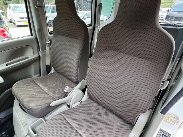 スクラム ＰＣスペシャル　純正オーディオ　バックカメラ　ＣＤ再生　ＡＵＸ　パワーウィンドウ　電格ミラー　オーバーヘッドコンソール　純正ゴムマット　バイザー　プライバシーガラス　取説　点検記録簿　ハイルーフ（11枚目）