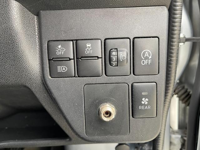 ハイゼットカーゴ ＤＸ　ＳＡＩＩＩ　ワンオーナー　点検記録簿　バックカメラ　オーバーヘッドコンソール　パワーウィンドウ　キーレス　純正オーディオ　純正ゴムマット　衝突軽減装置　タイミングチェーン式　集中ドアロック　両側スライドドア（19枚目）