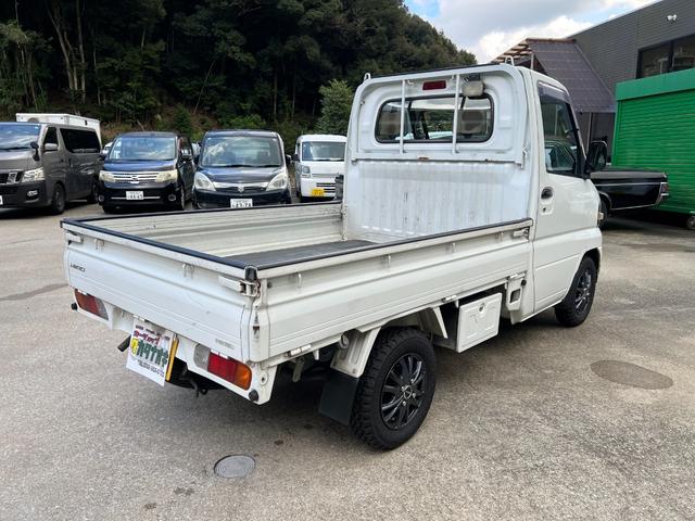 ミニキャブトラック ＶＸ－ＳＥ　純正オーディオ　社外アルミ　ブロックタイヤ　３方開　パートタイム４ＷＤ　純正ゴムマット　純正バイザー　ヘッドライトレベライザー（4枚目）