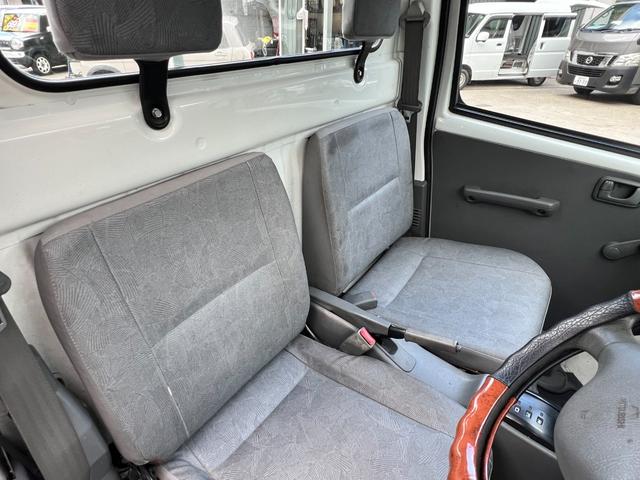 ミニキャブトラック ＶＸ－ＳＥ　純正オーディオ　社外アルミ　ブロックタイヤ　３方開　パートタイム４ＷＤ　純正ゴムマット　純正バイザー　ヘッドライトレベライザー（14枚目）