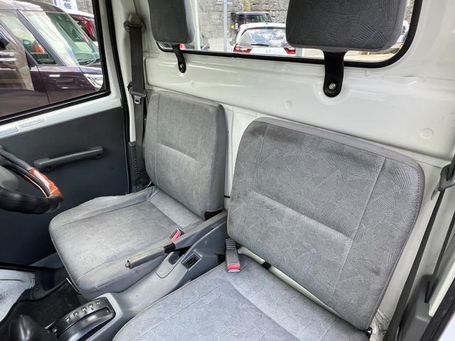ミニキャブトラック ＶＸ－ＳＥ　純正オーディオ　社外アルミ　ブロックタイヤ　３方開　パートタイム４ＷＤ　純正ゴムマット　純正バイザー　ヘッドライトレベライザー（15枚目）