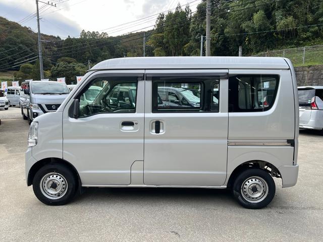 エブリイ PA 純正オーディオ 社外ナビ 地デジ視聴 Bluetooth DVD再生 ワンオーナー 2nd発進 点検記録簿 パートタイム4WD 純正ゴムマット バイザー ライトレベライザー ハイルーフ(8枚目)