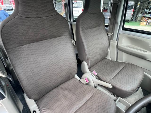 エブリイ PA 純正オーディオ 社外ナビ 地デジ視聴 Bluetooth DVD再生 ワンオーナー 2nd発進 点検記録簿 パートタイム4WD 純正ゴムマット バイザー ライトレベライザー ハイルーフ(11枚目)