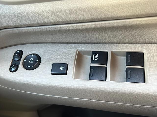 Ｎ－ＷＧＮ Ｇ・Ａパッケージ　純正ナビ　バックカメラ　プッシュスタート　スマートキー　オートエアコン　プライバシーガラス　電格ミラー　純正フロアマット　取扱説明書　ドアバイザー（24枚目）