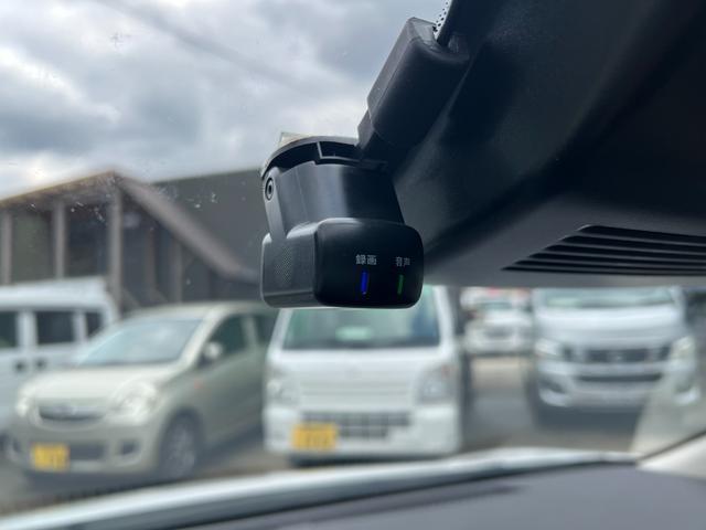 ノート Ｘ　純正ナビ　プロパイロット　バックカメラ　ドラレコ　ＨＤＭＩ接続　スマートキー　スペアキー　ワンオーナー　点検記録簿　プッシュスタート　アラウンドビューモニター　ＥＴＣ　Ｂｌｕｅｔｏｏｔｈ（27枚目）