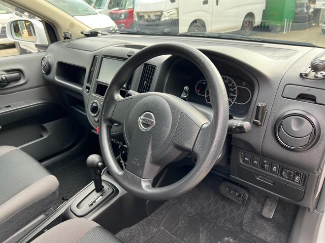 NV150AD VE 社外ナビ Bluetooth ETC 点検記録簿 キーレス フォグランプ パワーウィンドウ 電格ミラー 純正ラバーマット ドアバイザー ドラレコ プライバシーガラス ライトレベライザー(9枚目)