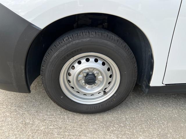 NV150AD VE 社外ナビ Bluetooth ETC 点検記録簿 キーレス フォグランプ パワーウィンドウ 電格ミラー 純正ラバーマット ドアバイザー ドラレコ プライバシーガラス ライトレベライザー(30枚目)