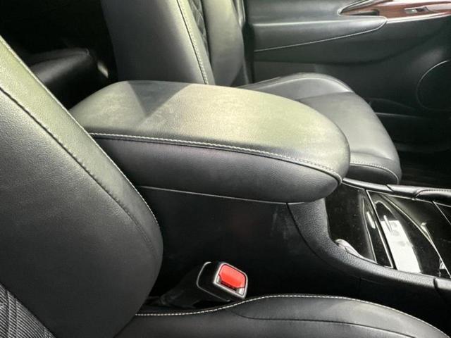 ハリアー プレミアム　保証書／純正　９インチ　ＳＤナビ／トヨタセーフティセンス／車線逸脱防止支援システム／シート　ハーフレザー／電動バックドア／ヘッドランプ　ＬＥＤ／Ｂｌｕｅｔｏｏｔｈ接続／ＥＴＣ／ＥＢＤ付ＡＢＳ　禁煙車（30枚目）