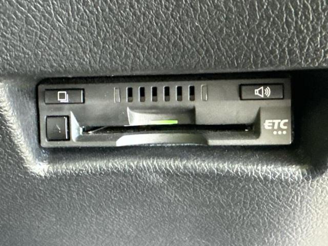 シエンタ Ｇクエロ　保証書／純正　９インチ　ＳＤナビ／衝突安全装置／両側電動スライドドア／パノラミックビューモニター／車線逸脱防止支援システム／シート　ハーフレザー／ドライブレコーダー　３６０°／ヘッドランプ　ＬＥＤ（26枚目）