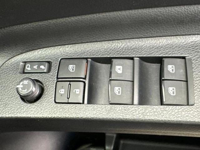 シエンタ Ｇクエロ　保証書／純正　９インチ　ＳＤナビ／衝突安全装置／両側電動スライドドア／パノラミックビューモニター／車線逸脱防止支援システム／シート　ハーフレザー／ドライブレコーダー　３６０°／ヘッドランプ　ＬＥＤ（31枚目）