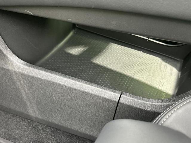 エクストレイル ４ＷＤ　Ｇ　ｅ－４ＯＲＣＥ　新品タイヤ／純正　１２．３インチ　メモリーナビ／インテリジェントルームミラー／エマージェンシーブレーキ／シートヒーター　前席／アラウンドビューモニター／車線逸脱防止支援システム／プロパイロット　４ＷＤ（49枚目）