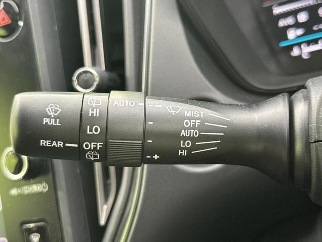 レヴォーグ ４ＷＤ　ＳＴＩスポーツＥＸ　新品タイヤ／ＳＴＩエアロ／ディスプレイオーディオ＋ナビ１１インチ／アイサイト／シートヒーター　全席／車線逸脱防止支援システム／シート　合皮／電動バックドア／ドライブレコーダー　前後　フルエアロ　４ＷＤ（17枚目）