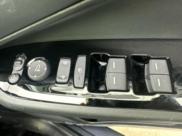 ヴェゼル eHEV Z ディスプレイオーディオ+ナビ9インチ/ホンダセンシング/シートヒーター 前席/車線逸脱防止支援システム/シート フルレザー/電動バックドア/ドライブレコーダー 前後/ヘッドランプ LED 革シート(28枚目)