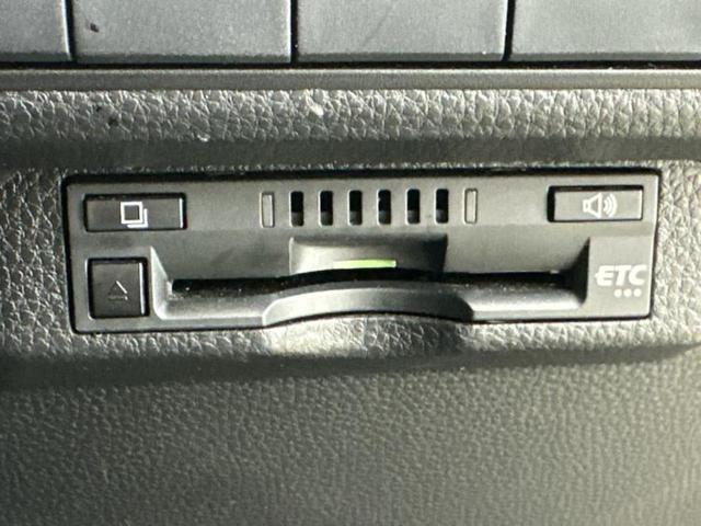 カローラツーリング ダブルバイビー　新品タイヤ／ディスプレイオーディオ＋ナビ８インチ／トヨタセーフティセンス／車線逸脱防止支援システム／シート　ハーフレザー／ヘッドランプ　ＬＥＤ／Ｂｌｕｅｔｏｏｔｈ接続／ＥＴＣ　衝突被害軽減システム（18枚目）