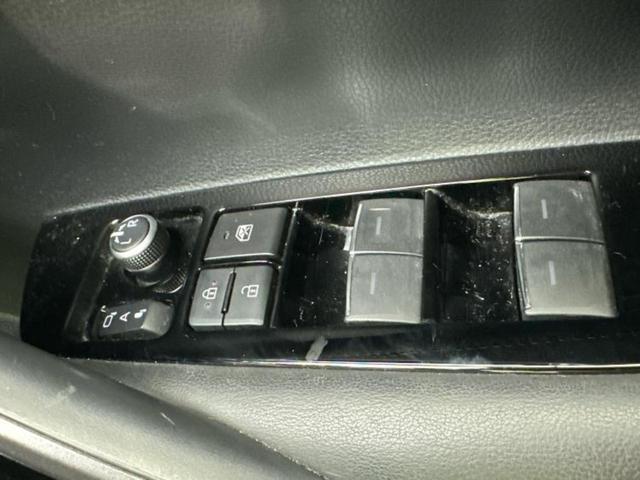 カローラツーリング ダブルバイビー　新品タイヤ／ディスプレイオーディオ＋ナビ８インチ／トヨタセーフティセンス／車線逸脱防止支援システム／シート　ハーフレザー／ヘッドランプ　ＬＥＤ／Ｂｌｕｅｔｏｏｔｈ接続／ＥＴＣ　衝突被害軽減システム（27枚目）