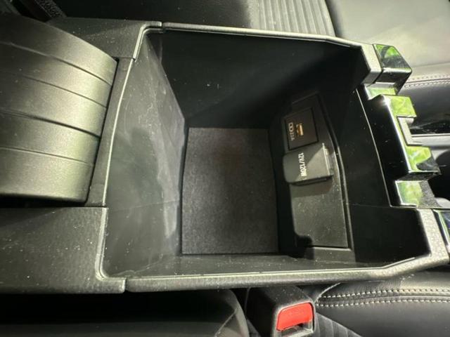 カローラツーリング ダブルバイビー　新品タイヤ／ディスプレイオーディオ＋ナビ８インチ／トヨタセーフティセンス／車線逸脱防止支援システム／シート　ハーフレザー／ヘッドランプ　ＬＥＤ／Ｂｌｕｅｔｏｏｔｈ接続／ＥＴＣ　衝突被害軽減システム（30枚目）