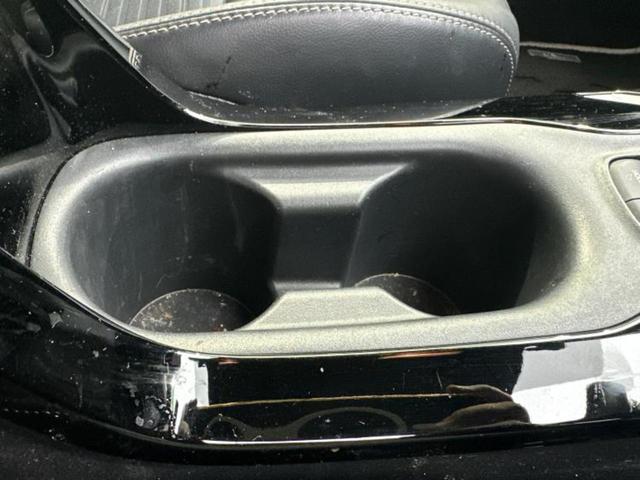 カローラツーリング ダブルバイビー　新品タイヤ／ディスプレイオーディオ＋ナビ８インチ／トヨタセーフティセンス／車線逸脱防止支援システム／シート　ハーフレザー／ヘッドランプ　ＬＥＤ／Ｂｌｕｅｔｏｏｔｈ接続／ＥＴＣ　衝突被害軽減システム（31枚目）