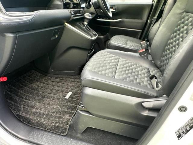 ヴォクシー S-Z 純正 10インチ SDナビ/フリップダウンモニター 純正 12.8インチ/デジタルインナーミラー/トヨタセーフティセンス/両側電動スライドドア/シートヒーター 前席/パノラミックビューモニター(7枚目)