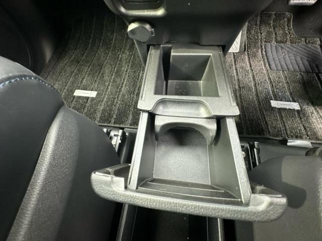 ヴォクシー S-Z 純正 10インチ SDナビ/フリップダウンモニター 純正 12.8インチ/デジタルインナーミラー/トヨタセーフティセンス/両側電動スライドドア/シートヒーター 前席/パノラミックビューモニター(38枚目)