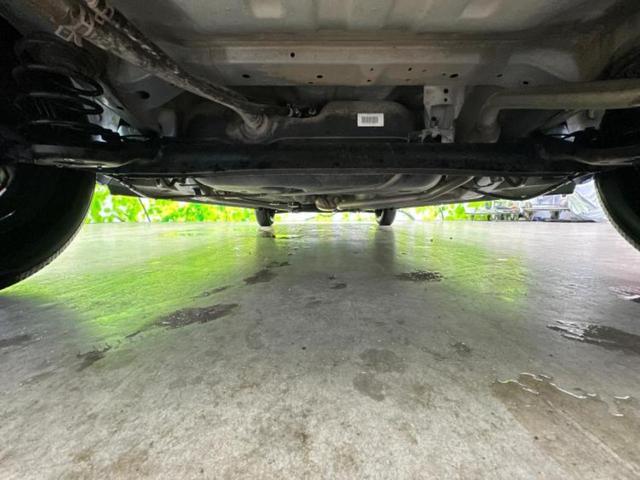 アルト L 新品タイヤ/保証書/シートヒーター 運転席/EBD付ABS/横滑り防止装置/アイドリングストップ/エアバッグ 運転席/エアバッグ 助手席/パワーウインドウ/キーレスエントリー/パワーステアリング(44枚目)