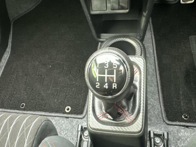 アルトワークス ヒョウジュン　新品タイヤ／保証書／ディスプレイオーディオ／ドライブレコーダー　純正／ヘッドランプ　ＨＩＤ／Ｂｌｕｅｔｏｏｔｈ接続／ＥＴＣ２．０／ＥＢＤ付ＡＢＳ／横滑り防止装置／アルミホイール　純正　１５インチ（15枚目）